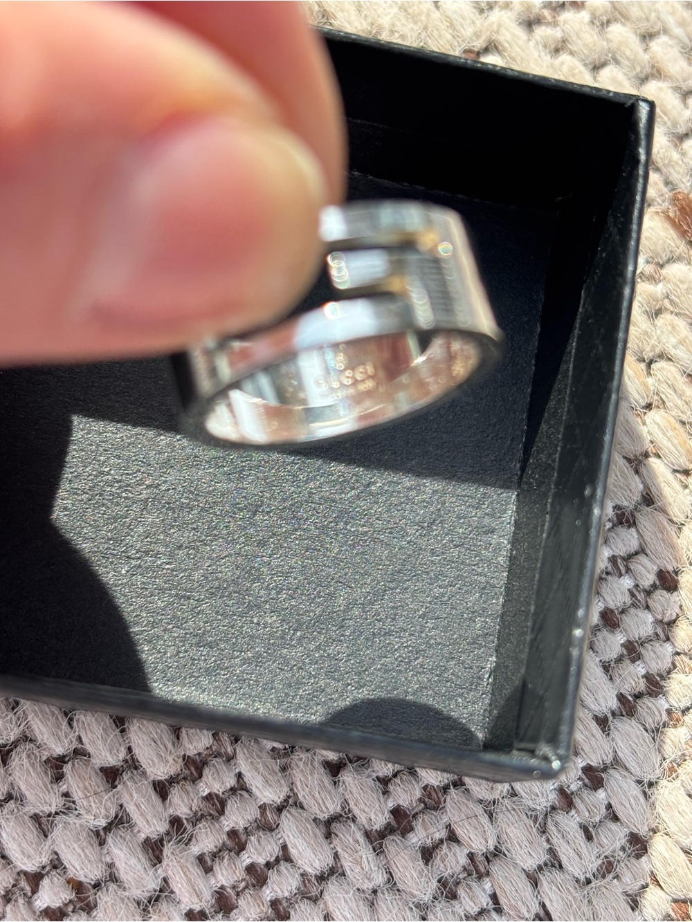 Gucci Silver-(925) Ring with Geometric Cutout (17 Italian or 8 US) - Picture 3 of 12
